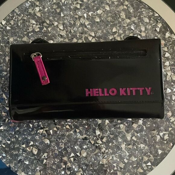 Hello Kitty face Sanrio Black and Pink patent Wallet sleek trifold kawaii - Picture 4 of 11